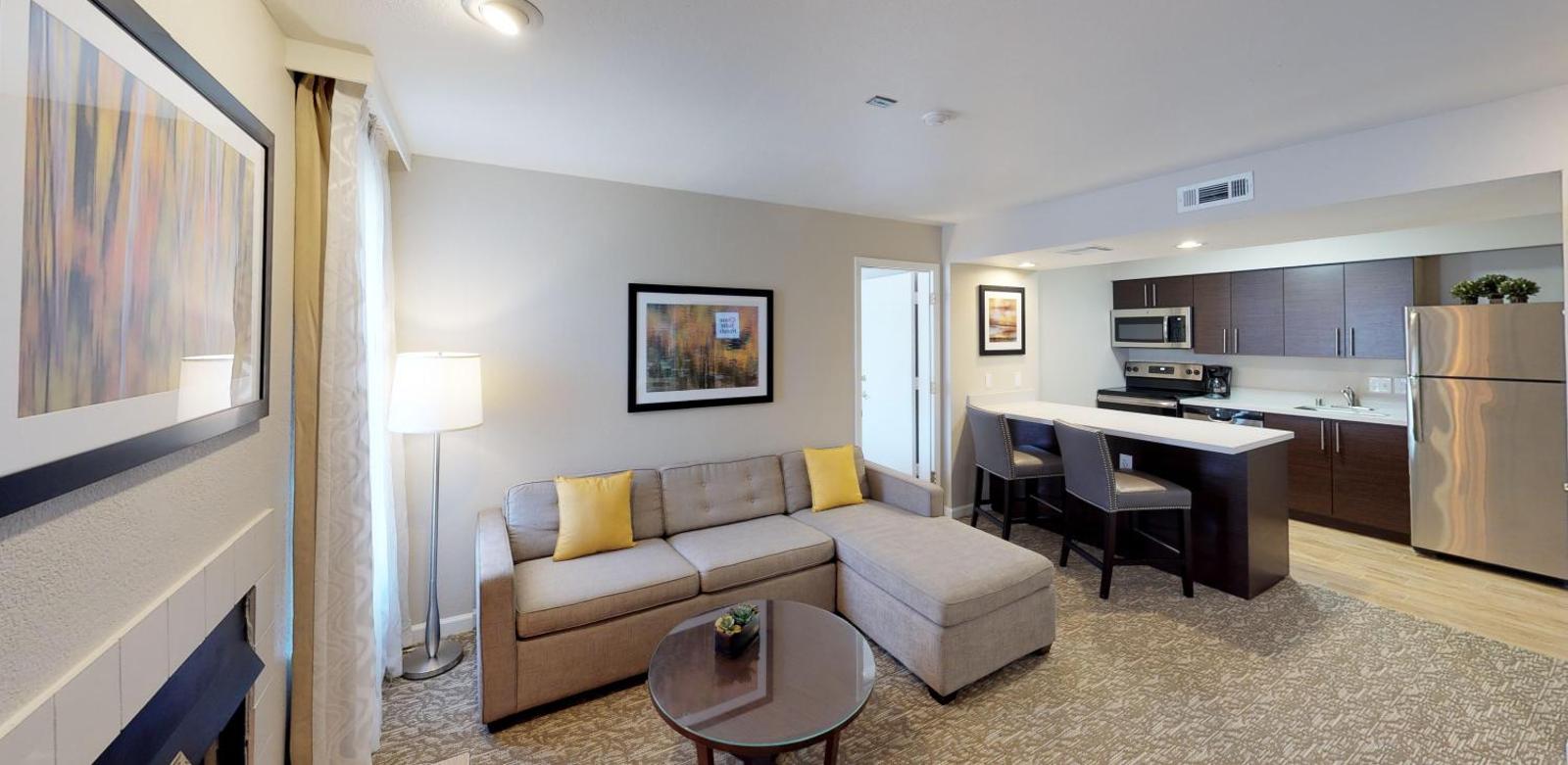 Chase Suites Hotel In Newark